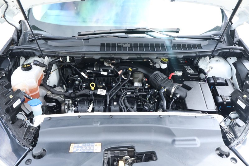 Ford Edge Vehicle Full-screen Gallery Image 17