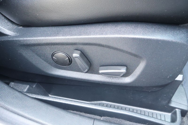 Ford Edge Vehicle Full-screen Gallery Image 27