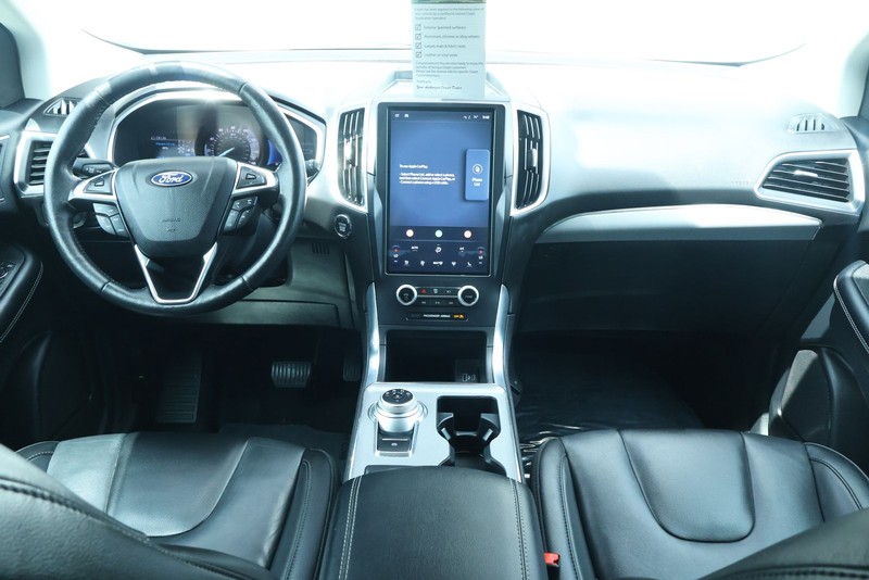 Ford Edge Vehicle Full-screen Gallery Image 31