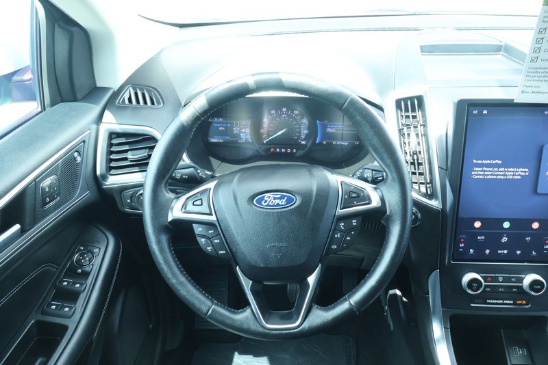 Ford Edge Vehicle Full-screen Gallery Image 33