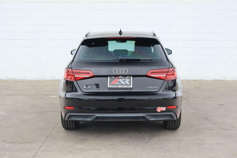 Audi A3 Sportback e-tron Vehicle Full-screen Gallery Image 06