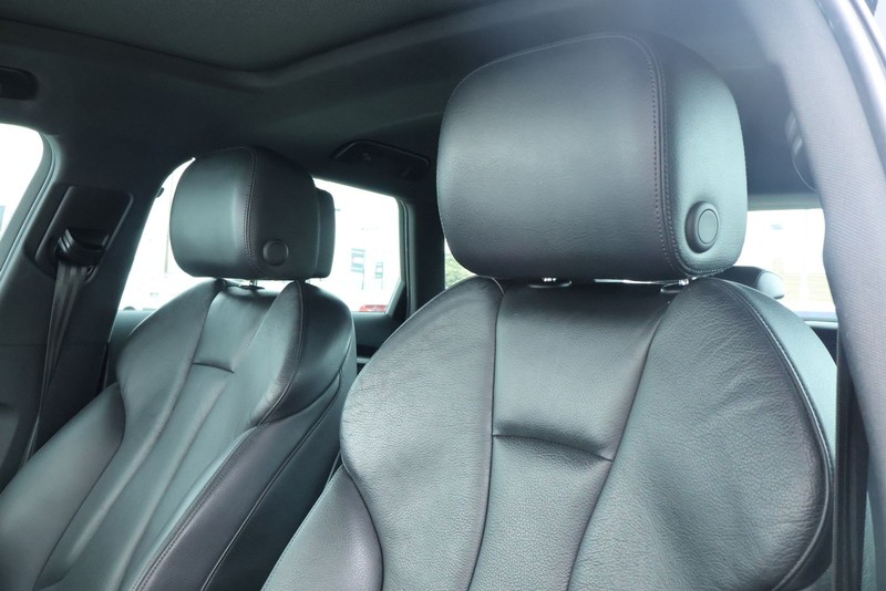 Audi A3 Sportback e-tron Vehicle Full-screen Gallery Image 22