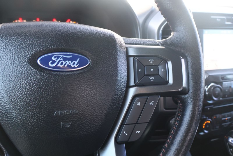 Ford F-150 Vehicle Full-screen Gallery Image 23