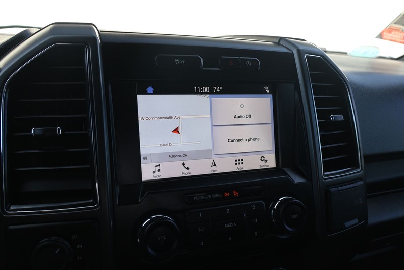 Ford F-150 Vehicle Full-screen Gallery Image 26