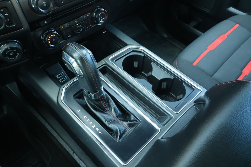 Ford F-150 Vehicle Full-screen Gallery Image 27