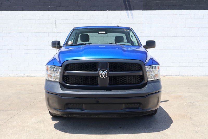 Ram 1500 Vehicle Full-screen Gallery Image 03