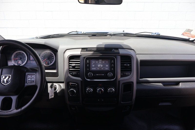Ram 1500 Vehicle Full-screen Gallery Image 18