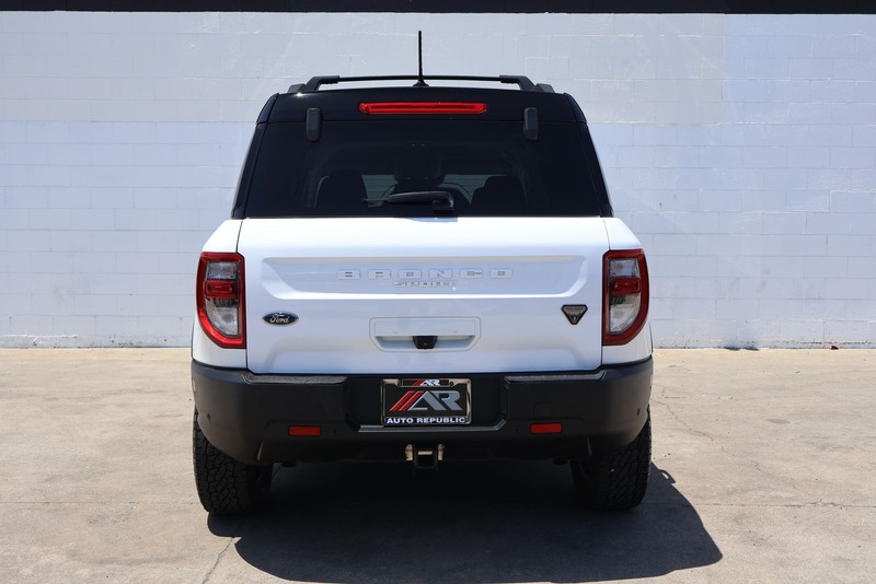 Ford Bronco Sport Vehicle Full-screen Gallery Image 06