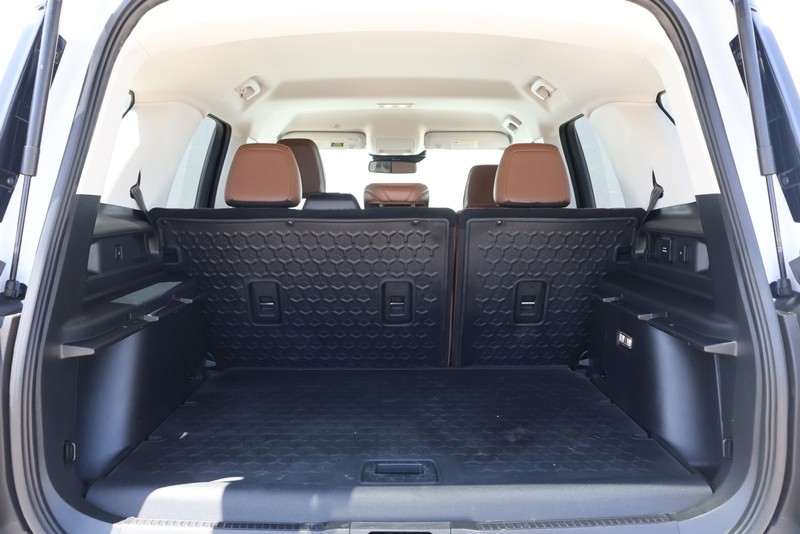 Ford Bronco Sport Vehicle Full-screen Gallery Image 08