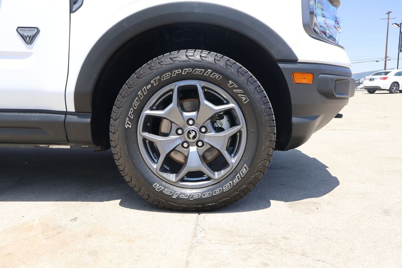 Ford Bronco Sport Vehicle Full-screen Gallery Image 13