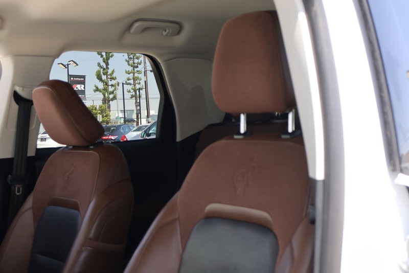 Ford Bronco Sport Vehicle Full-screen Gallery Image 17