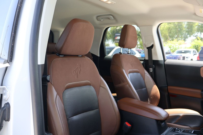 Ford Bronco Sport Vehicle Full-screen Gallery Image 19