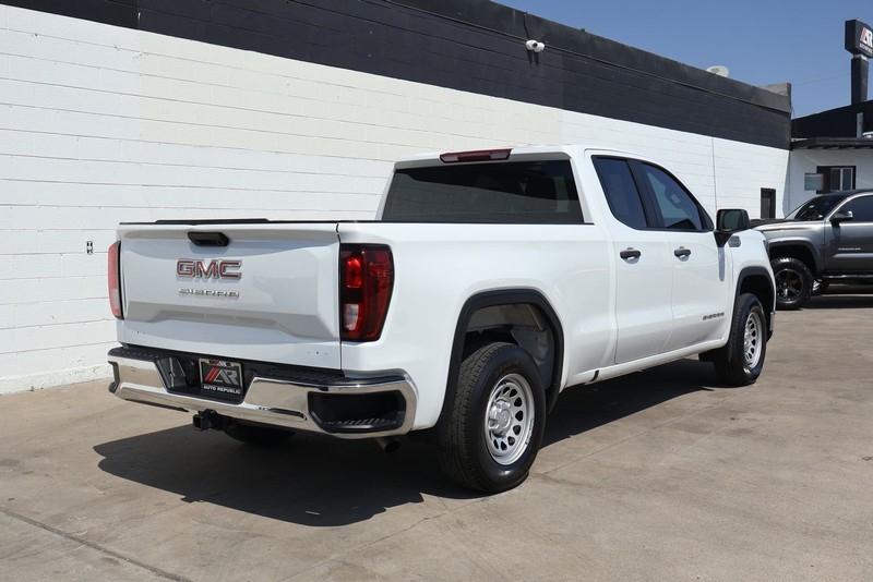 GMC Sierra 1500 Vehicle Full-screen Gallery Image 05