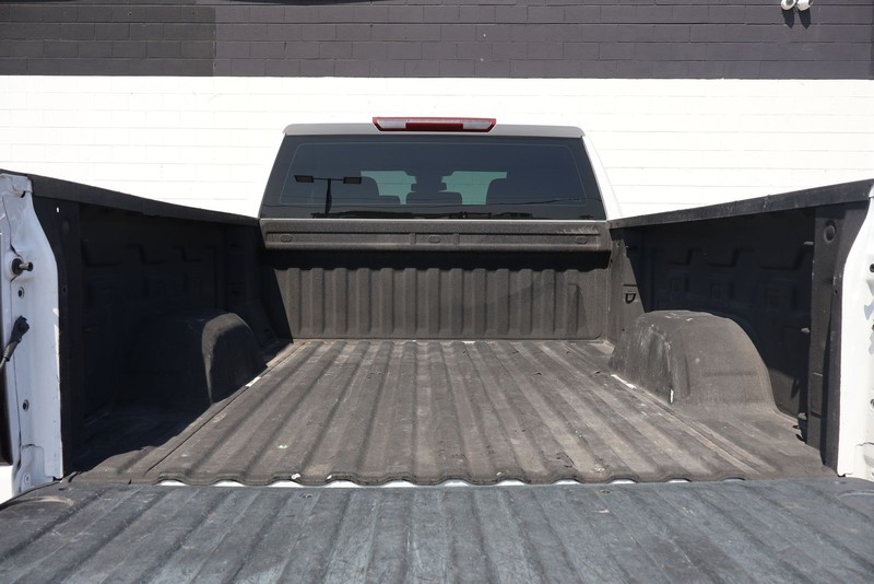 GMC Sierra 1500 Vehicle Full-screen Gallery Image 08