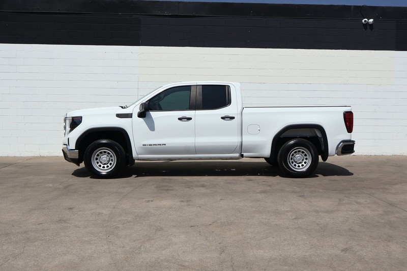 GMC Sierra 1500 Vehicle Full-screen Gallery Image 10