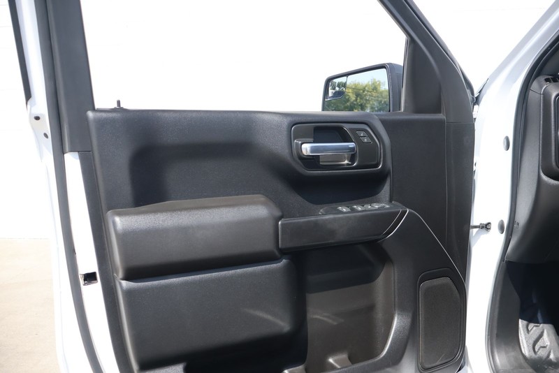 GMC Sierra 1500 Vehicle Full-screen Gallery Image 14