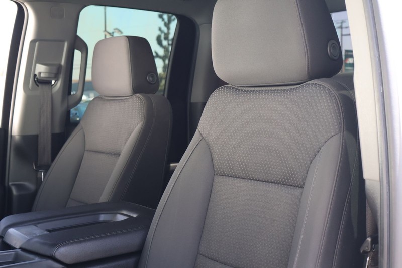 GMC Sierra 1500 Vehicle Full-screen Gallery Image 17