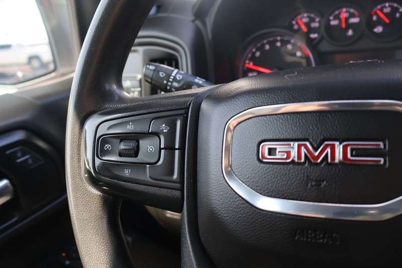 GMC Sierra 1500 Vehicle Full-screen Gallery Image 24