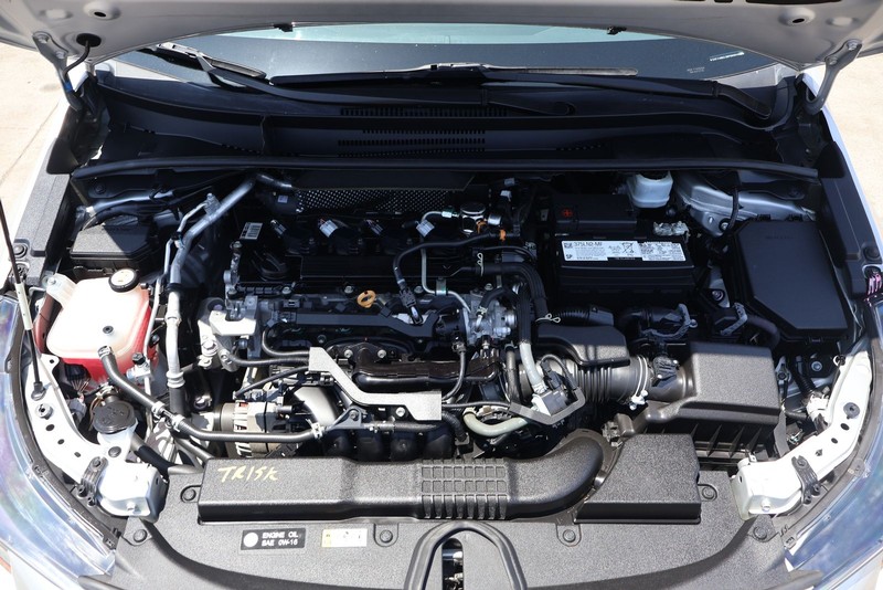 Toyota Corolla Vehicle Full-screen Gallery Image 12