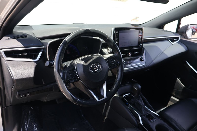 Toyota Corolla Vehicle Full-screen Gallery Image 15
