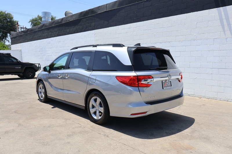 Honda Odyssey Vehicle Full-screen Gallery Image 09