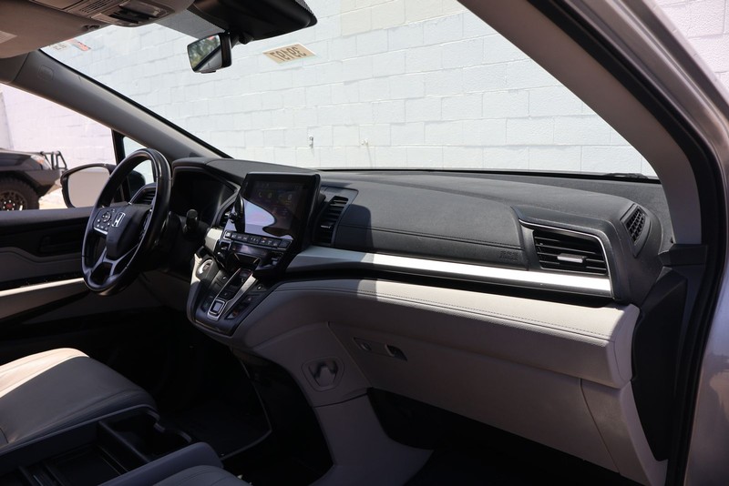 Honda Odyssey Vehicle Full-screen Gallery Image 19