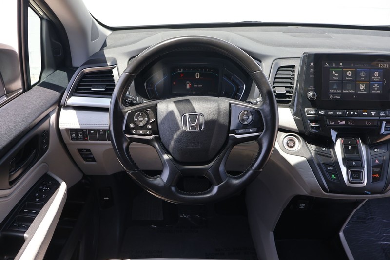 Honda Odyssey Vehicle Full-screen Gallery Image 25