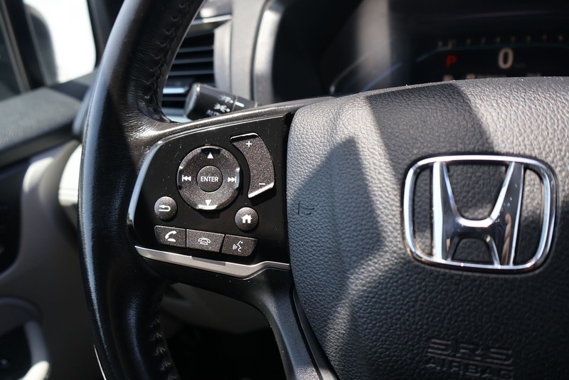 Honda Odyssey Vehicle Full-screen Gallery Image 26