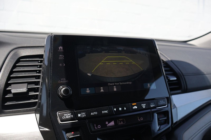 Honda Odyssey Vehicle Full-screen Gallery Image 30