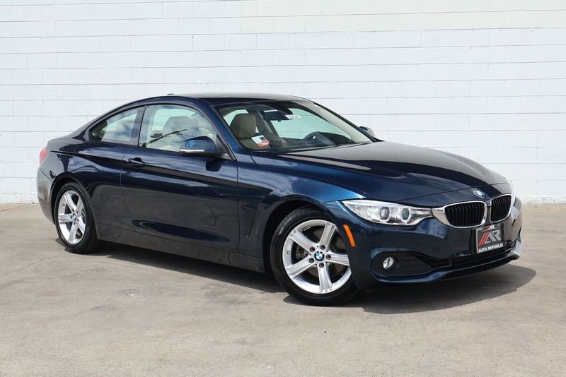 BMW 4 Series Vehicle Full-screen Gallery Image 01