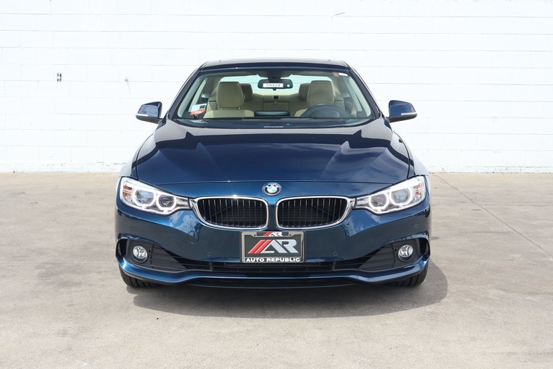 BMW 4 Series Vehicle Full-screen Gallery Image 02