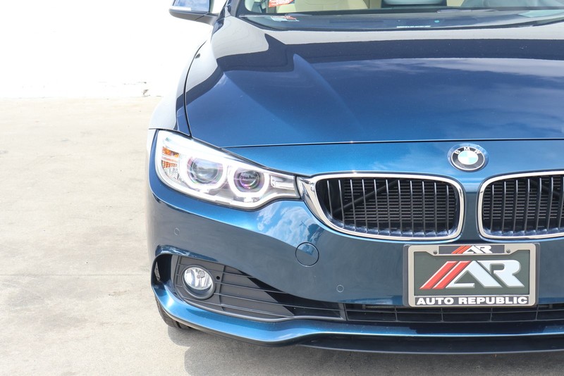 BMW 4 Series Vehicle Full-screen Gallery Image 03