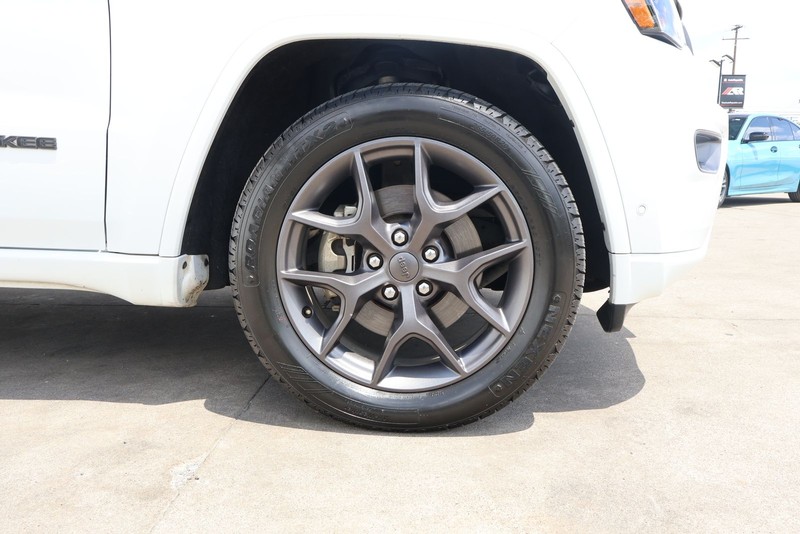 Jeep Grand Cherokee Vehicle Full-screen Gallery Image 14