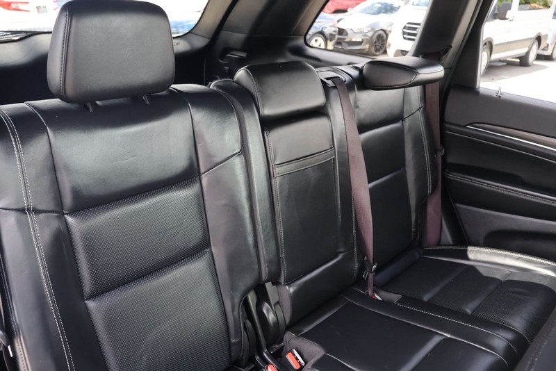 Jeep Grand Cherokee Vehicle Full-screen Gallery Image 21