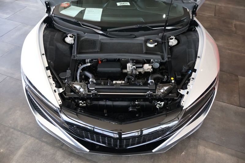 Acura NSX Vehicle Full-screen Gallery Image 04
