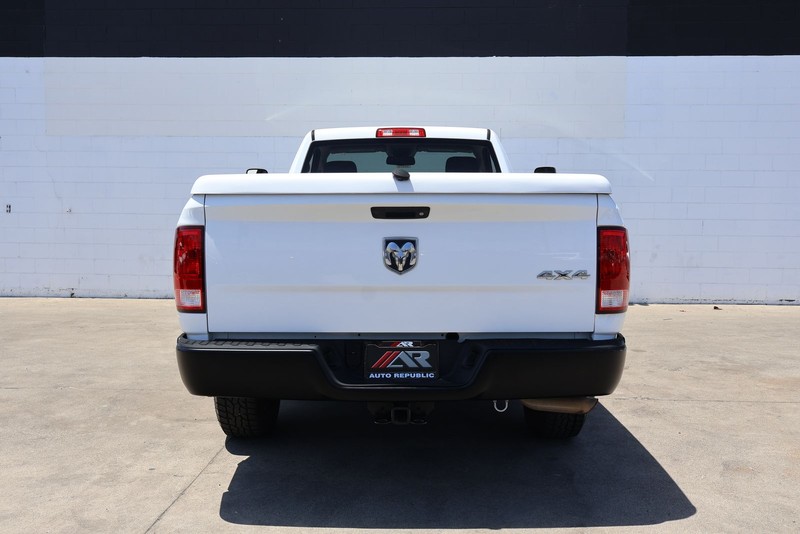 Ram 1500 Vehicle Full-screen Gallery Image 06