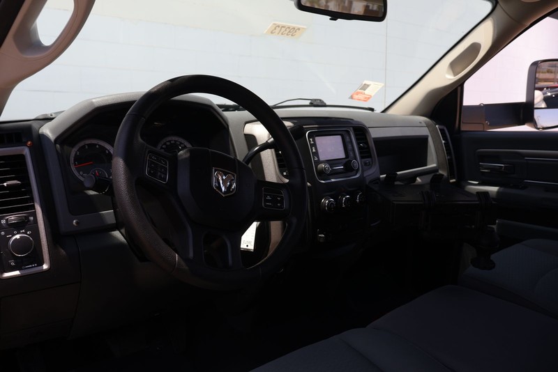 Ram 1500 Vehicle Full-screen Gallery Image 14