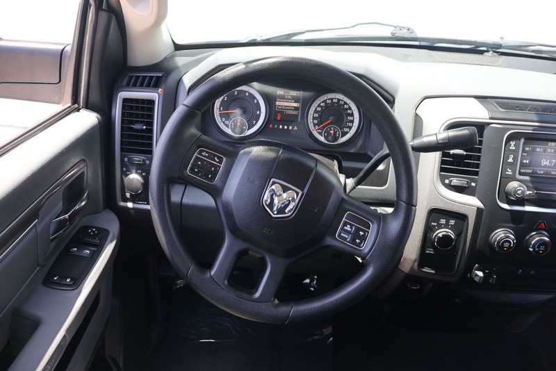 Ram 1500 Vehicle Full-screen Gallery Image 21