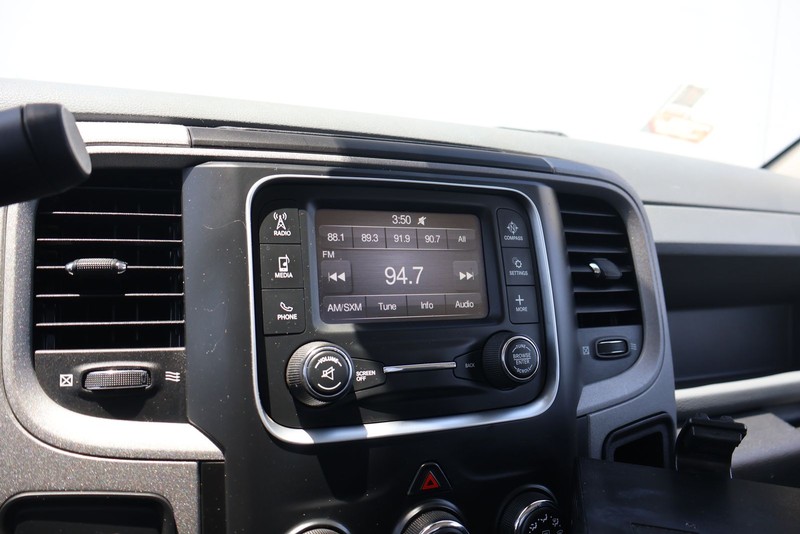 Ram 1500 Vehicle Full-screen Gallery Image 24
