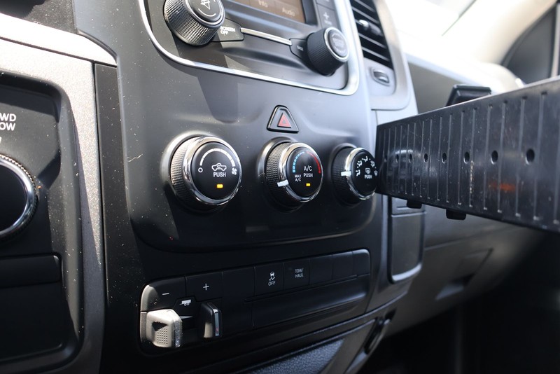 Ram 1500 Vehicle Full-screen Gallery Image 26