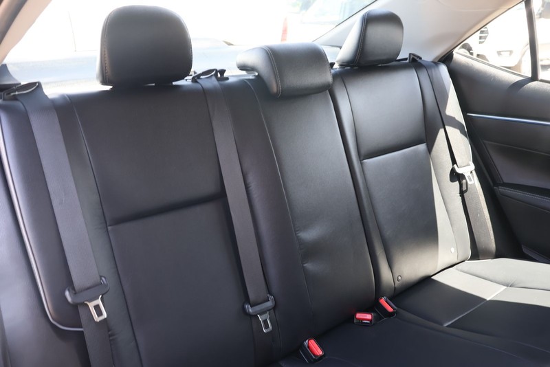 Toyota Corolla Vehicle Full-screen Gallery Image 20