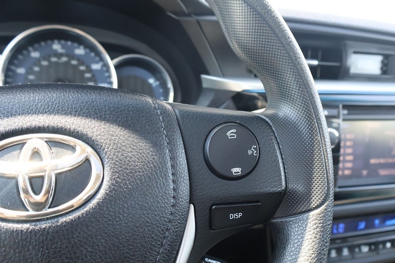Toyota Corolla Vehicle Full-screen Gallery Image 25