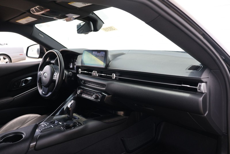 Toyota GR Supra Vehicle Full-screen Gallery Image 18