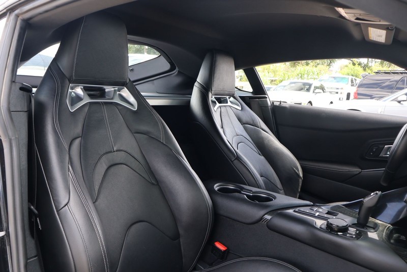 Toyota GR Supra Vehicle Full-screen Gallery Image 19