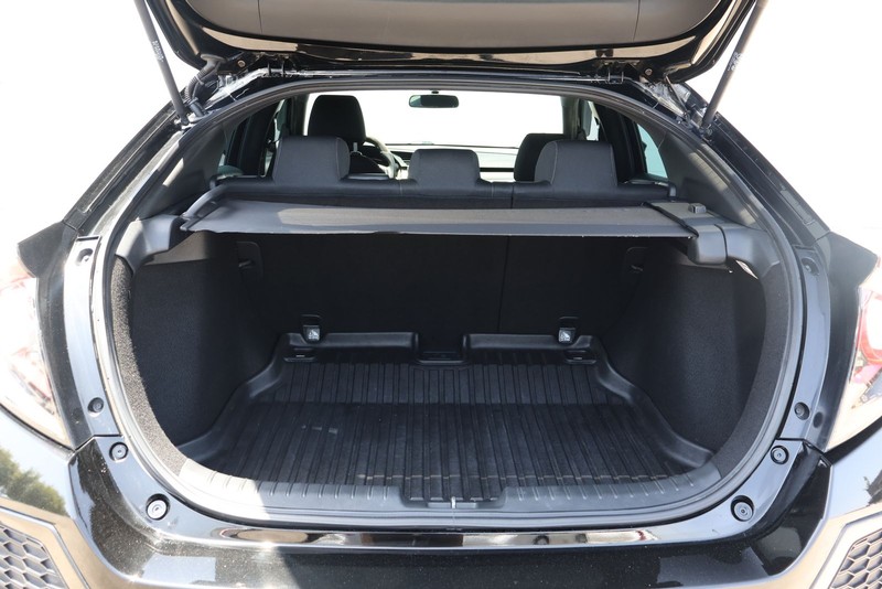 Honda Civic Hatchback Vehicle Full-screen Gallery Image 08