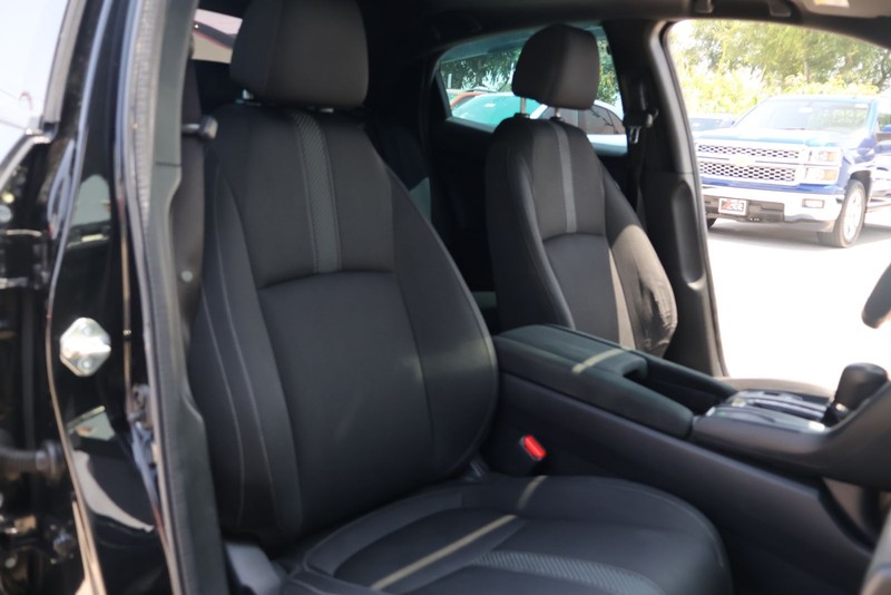 Honda Civic Hatchback Vehicle Full-screen Gallery Image 19