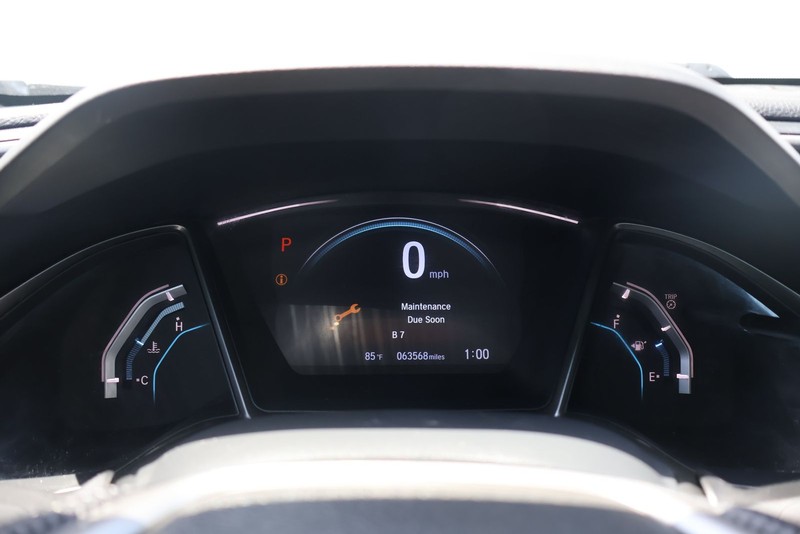 Honda Civic Hatchback Vehicle Full-screen Gallery Image 22