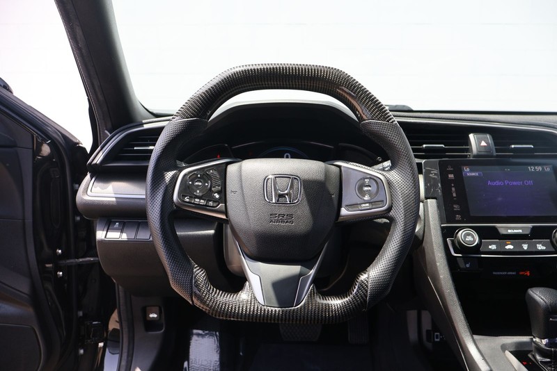 Honda Civic Hatchback Vehicle Full-screen Gallery Image 23