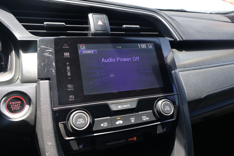Honda Civic Hatchback Vehicle Full-screen Gallery Image 27
