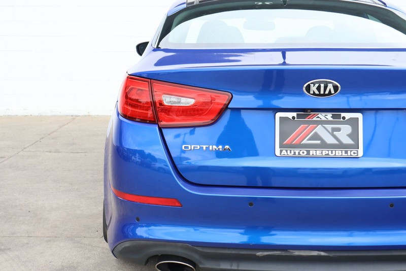 Kia Optima Vehicle Full-screen Gallery Image 07